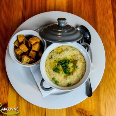 Harcovská česneková polévka